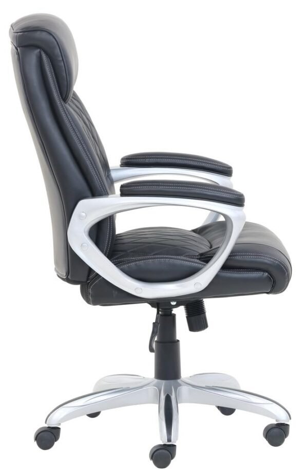 Black /Chrime Executive Mush Chair